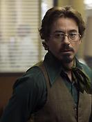 Robert Downey Jr versus Aliens