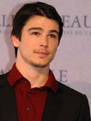 Josh Hartnett devient... Rain Man