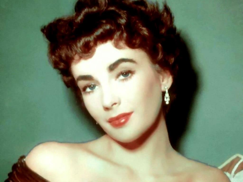 Elizabeth Taylor va bien, elle le dit sur Twitter