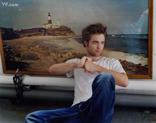 Attention les yeux : Robert Pattinson dans Vanity Fair (photos)