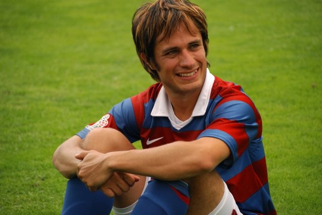 Gael Garcia Bernal en vacances à la montagne
