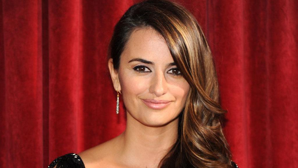 Penelope Cruz enceinte de quatre mois et demi (officiel)