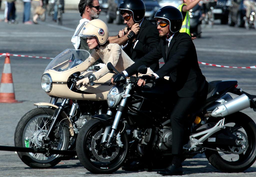Keira Knightley en bikeuse pour Chanel (photo)