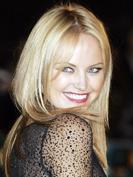 Malin Akerman remplace Lindsay Lohan dans le biopic de la star du X Linda Lovelace