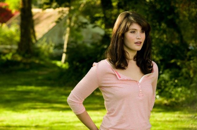 Michael Mann dirigera Gemma Arterton et Andrew Garfield dans le biopic de Robert Capa