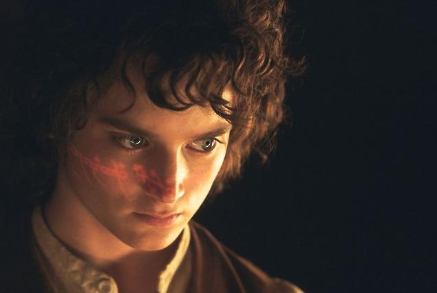 Elijah Wood fera son retour en Terre du Milieu dans Bilbo