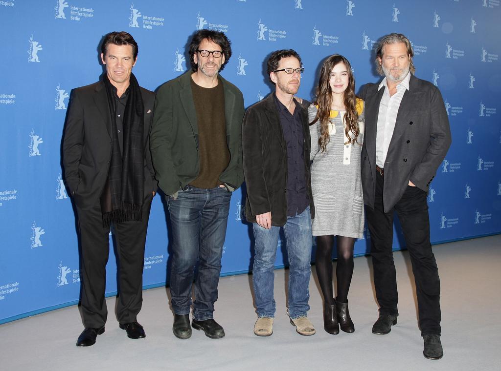 Hailee Steinfeld, la fillette de True Grit sait tenir les stars en respect
