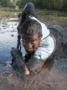 Man vs Wild : la séance dégustation de Bear Grylls