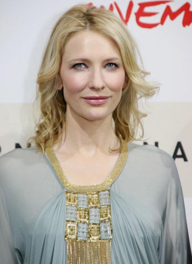 Cate Blanchett défend la taxe carbone et s'attire les critiques