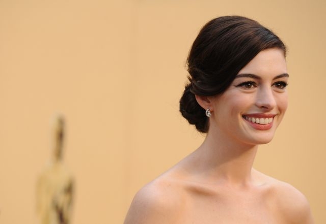 Anne Hathaway se lance dans le thriller