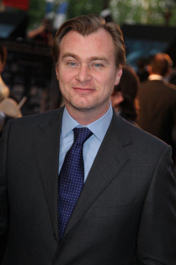 Christopher Nolan favoris pour le remake de La Quatrième Dimension