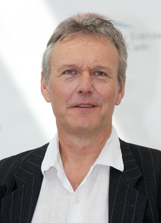 Percy Jackson 2 : Anthony Stewart Head remplace Pierce Brosnan