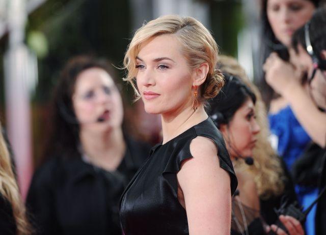 Kate Winslet décorée par la reine Elizabeth II