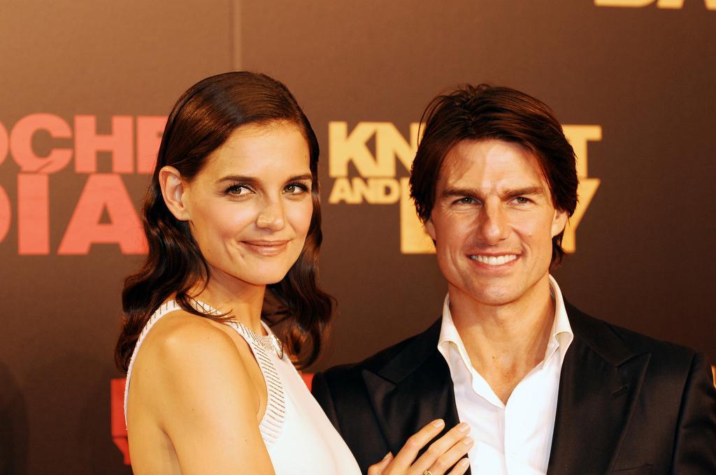 Tom Cruise et Katie Holmes divorcent après cinq ans de mariage