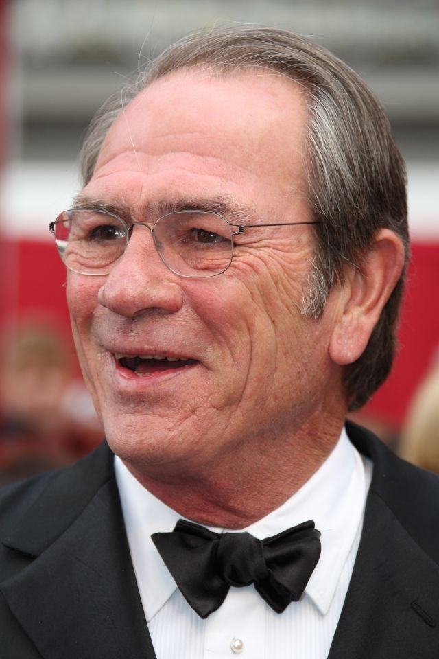 Tommy Lee Jones pour protéger Robert De Niro chez Luc Besson