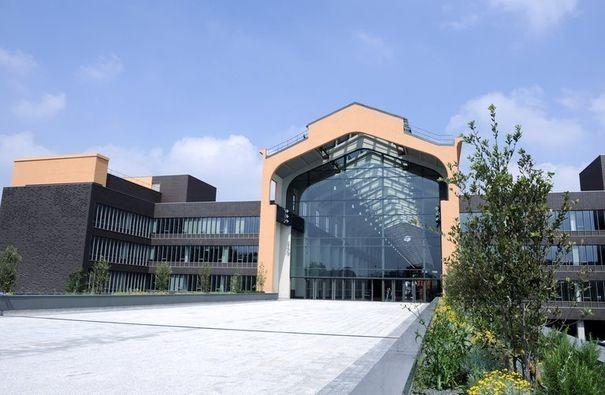 La Cité du cinéma de Luc Besson prend vie