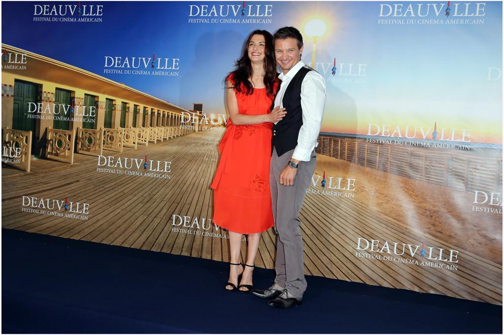Rachel Weisz et Jeremy Renner à Deauville pour Bourne (photos)