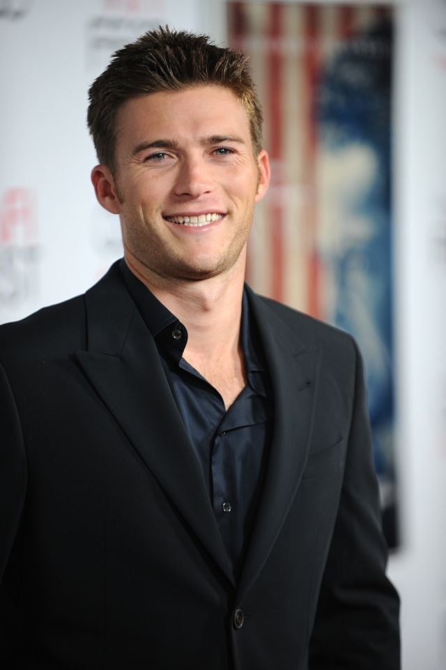 Scott Eastwood part sur le front avec Brad Pitt et Shia LaBeouf