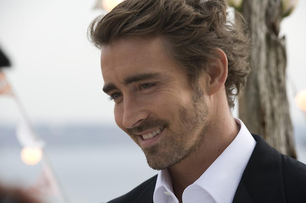 Fondation : Apple prépare une série de SF avec Lee Pace