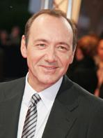 Kevin Spacey se lâche aux Bollywood Awards (vidéo)