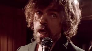 Vidéo : Peter Dinklage chante les morts de Game of Thrones avec Coldplay !