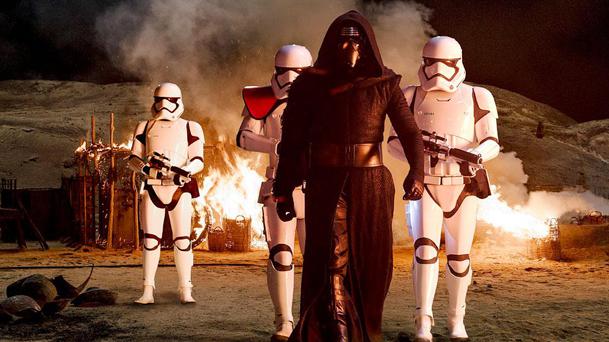 Star Wars Le Réveil de La Force : L'impressionnante bande-annonce finale