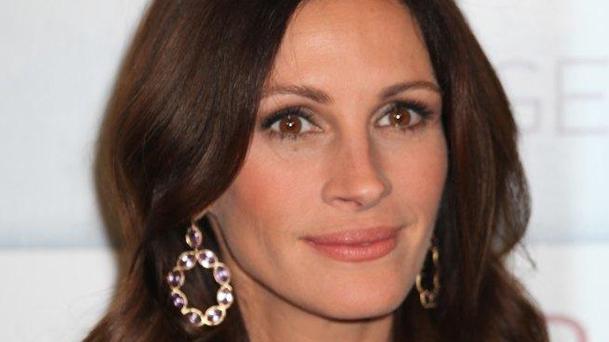 Julia Roberts devient avocate pour Train Man !