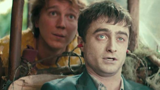 Swiss Army Man : le trailer WTF avec Daniel Radcliffe en cadavre pétomane