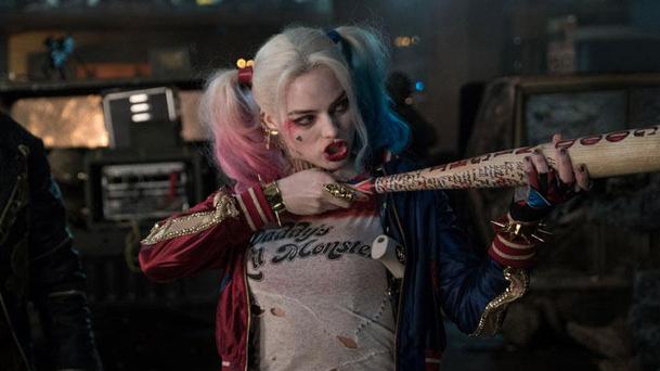 Warner Bros confirme le film sur Harley Quinn avec Margot Robbie
