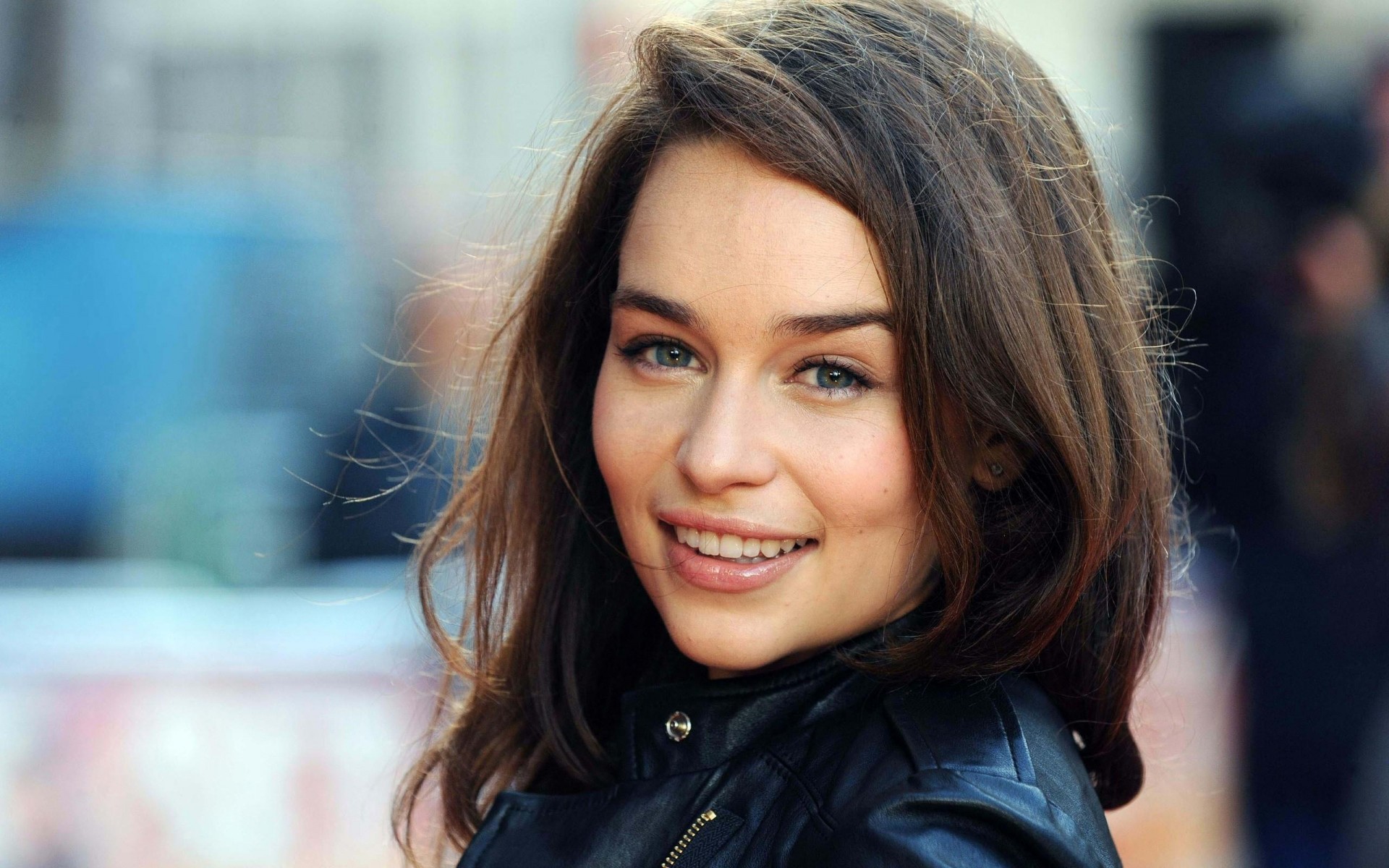 Star Wars : Emilia Clarke rejoint le spin-off sur Han Solo