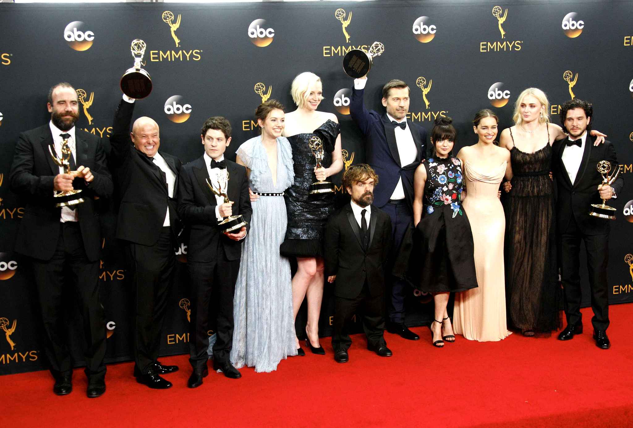 « Game Of Thrones » : Le pacte des acteurs qui survivront à la saison 8