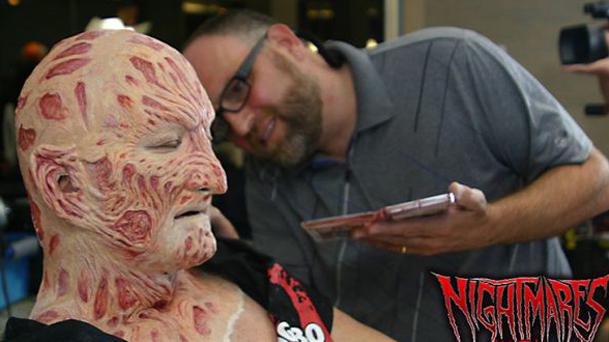 Robert Englund redevient Freddy Krueger pour un documentaire !