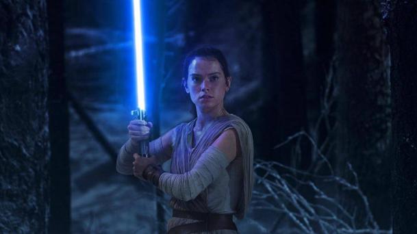 Star Wars : la bande-annonce des Derniers Jedi est en ligne !!!