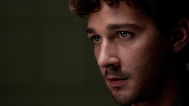 Man Down avec Shia LaBeouf cumule juste une entrée en Angleterre