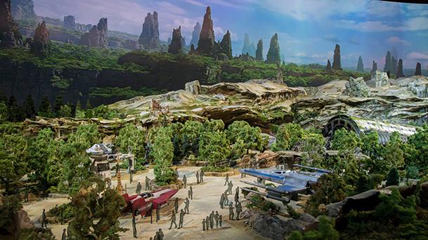 Star Wars : Disney dévoile les premières images du land et c’est sublime !