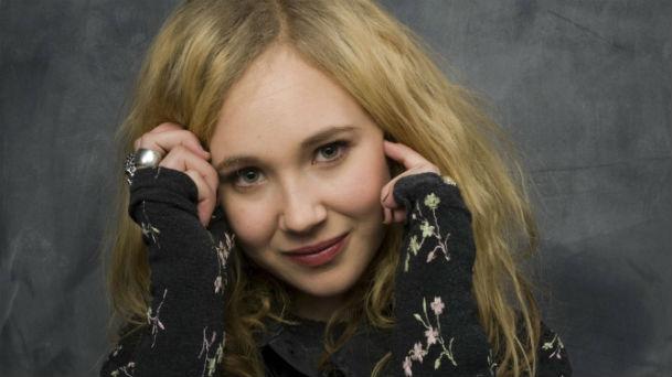 Juno Temple rejoint Claire Foy dans le prochain film de Steven Soderbergh