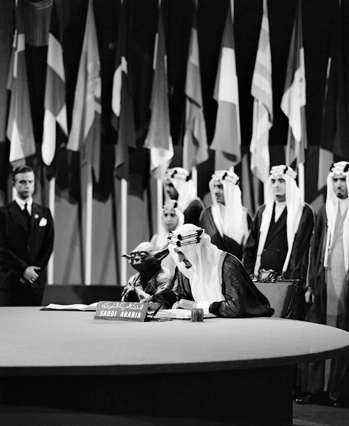 Yoda présent à la signature de la Charte des Nations unies selon un manuel scolaire