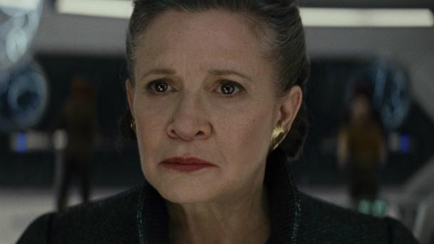 Star Wars Les Derniers Jedi : le réalisateur explique la scène de Leïa