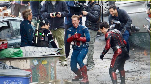 Avengers 4 : le sort de Captain America dévoilé dans les nouvelles photos ?