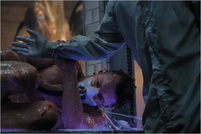 Altered Carbon : que pense la presse de la nouvelle série Netflix ?