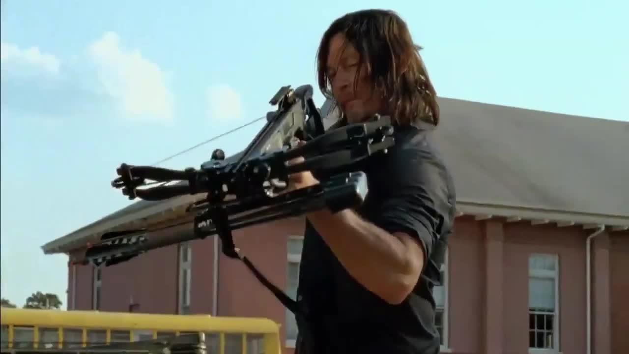 The Walking Dead : Daryl a lui aussi un petit nom pour son arbalète