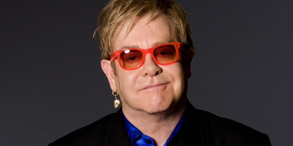 Elton John signe des chansons inédites pour le film live Le roi Lion