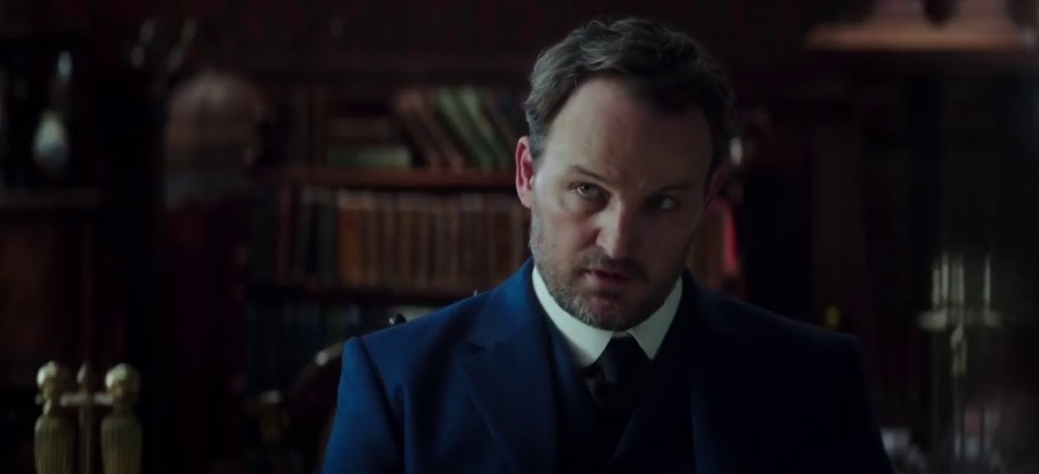 Jason Clarke, star de Winchester, parle d'armes et de fantômes