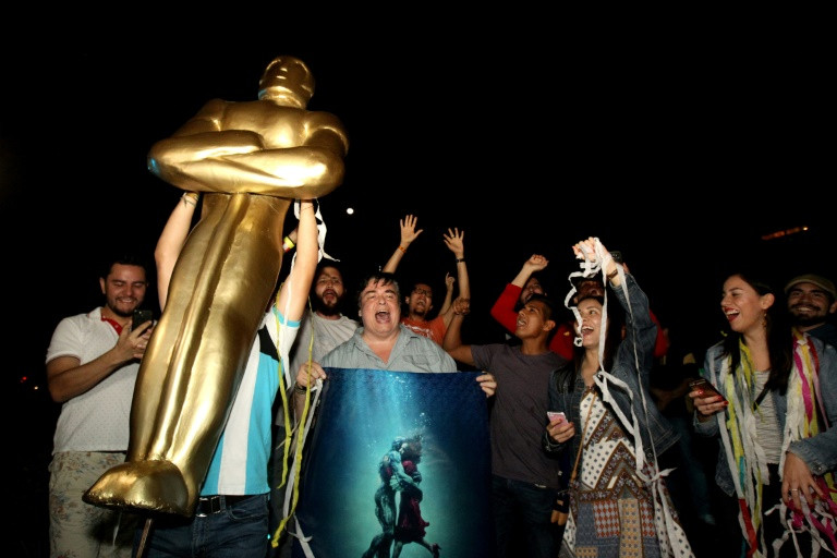 La ville natale de Del Toro célèbre sa victoire aux Oscars