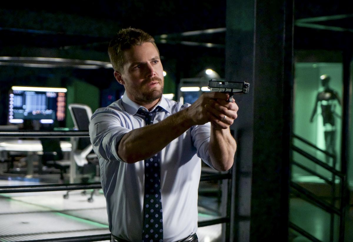 Arrow saison 6 : Oliver contre les autres dans l'ép18