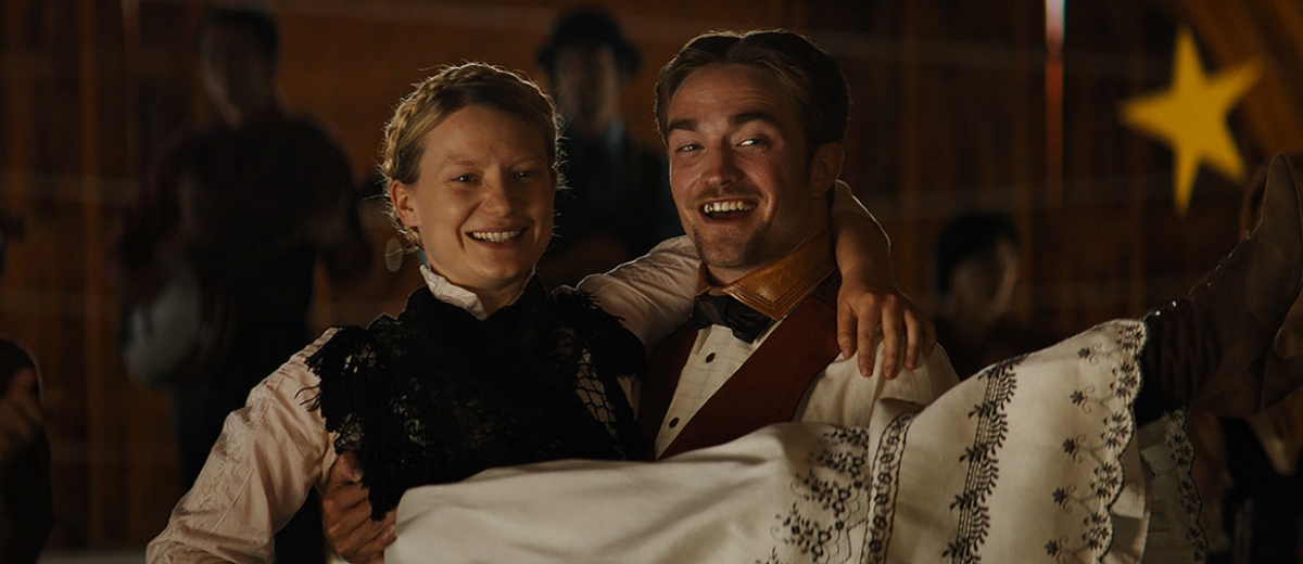 Damsel : Robert Pattinson et Mia Wasikowska dans un drôle de western