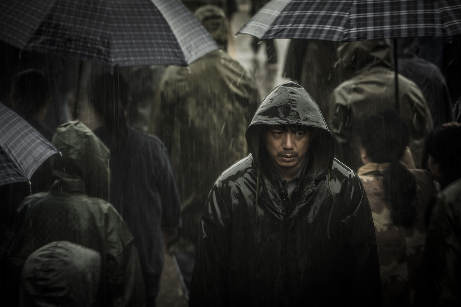 Une pluie sans fin : grand thriller noir et désabusé