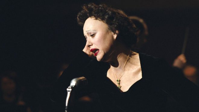 10 acteurs qui sont les sosies des personnages qu’ils incarnent
