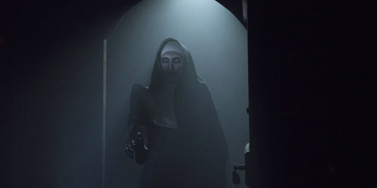 La Nonne tourmente Taissa Farmiga dans une nouvelle photo
