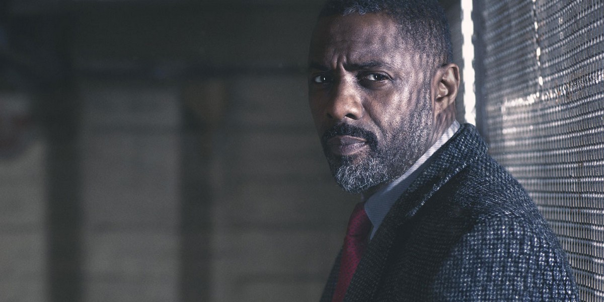 Idris Elba s'annonce faussement en James Bond